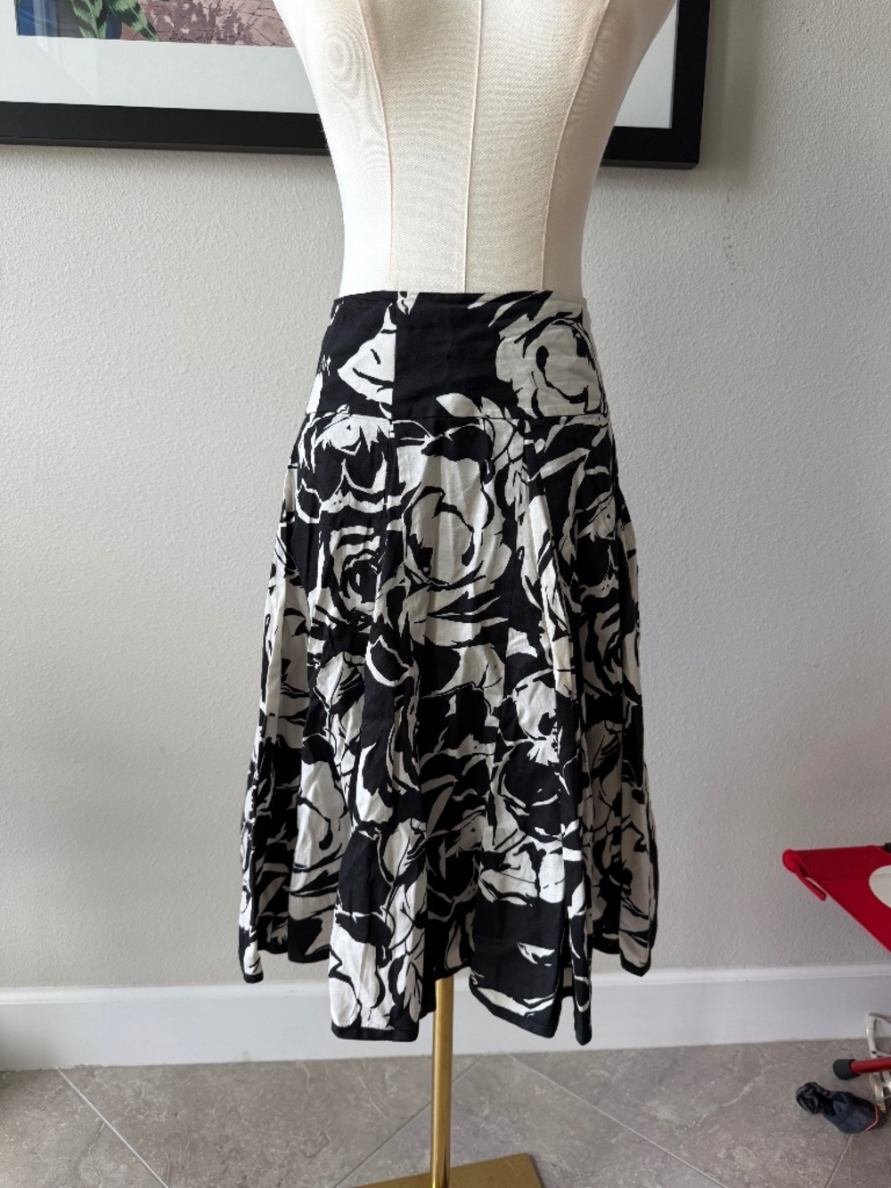 Vintage Lauren Ralph Lauren 100% Cotton Black White Floral Midi Skirt Dropwaist